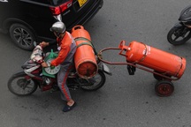 Hình ảnh vi phạm giao thông xuất hiện nhan nhản ở TPHCM