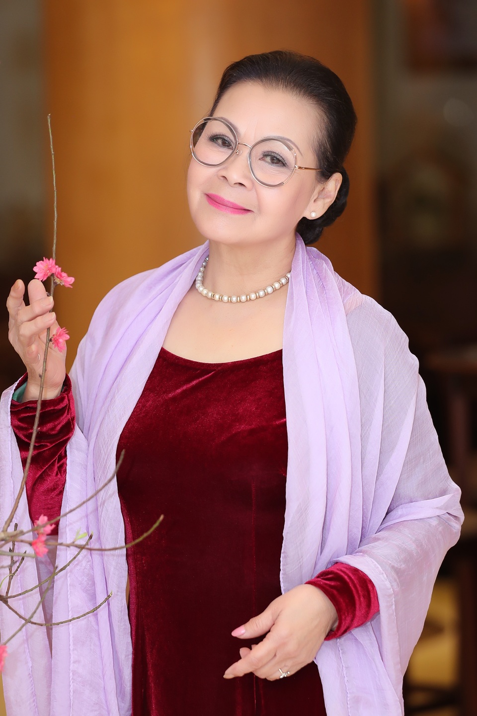 Khánh Ly: “Tết đầu tiên ở Mỹ, tôi đi hát gặp người quen chỉ biết khóc...” - 1 Khánh Ly: “Tết đầu tiên ở Mỹ, tôi đi hát gặp người quen chỉ biết khóc...” - 1