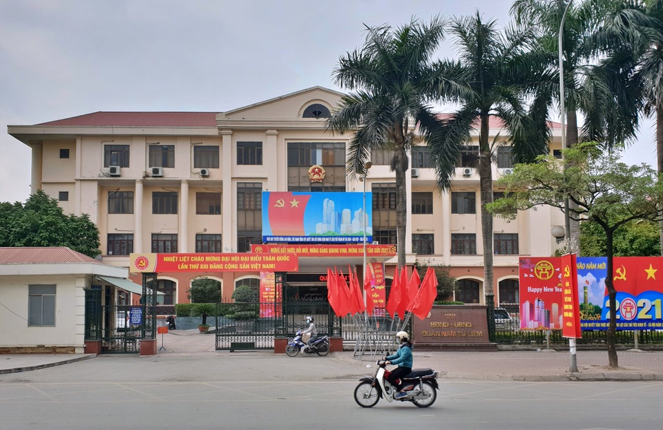 Vì sao quận Nam Từ Liêm bỏ hoang chợ 18 tỷ đồng? - 5 Vì sao quận Nam Từ Liêm bỏ hoang chợ 18 tỷ đồng? - 5