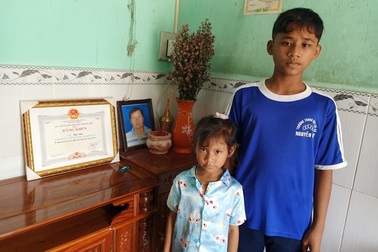 Xót xa hoàn cảnh anh bán cá quên mình cứu người, bỏ lại vợ con nheo nhóc