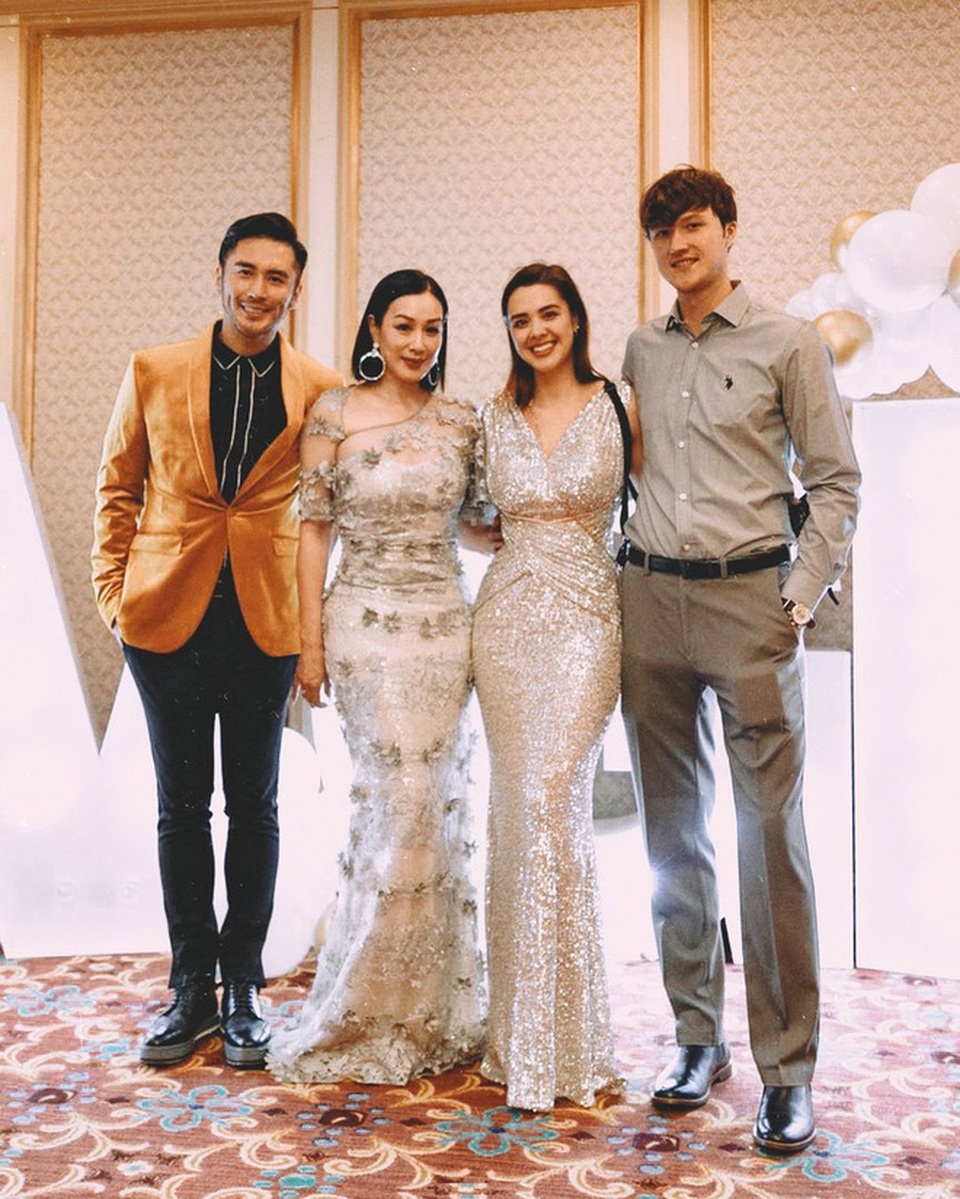 Con gái lai xinh đẹp và tài năng của mỹ nhân gợi cảm Chung Lệ Đề - 26 Con gái lai xinh đẹp và tài năng của mỹ nhân gợi cảm Chung Lệ Đề - 26