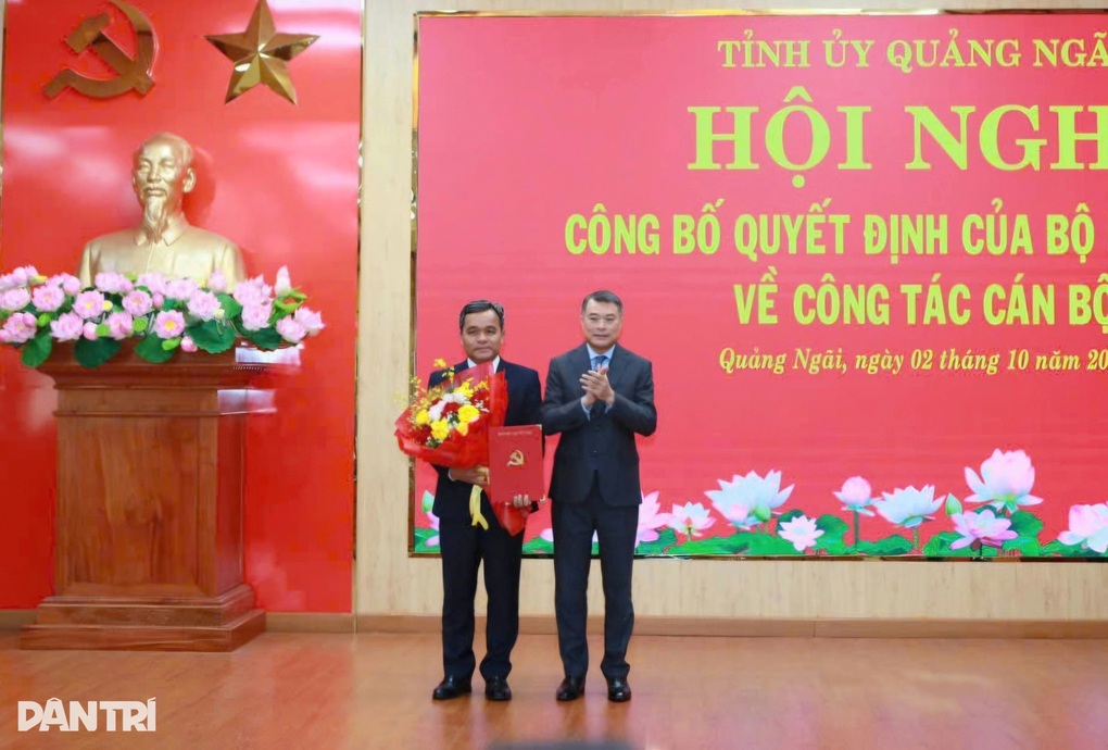 លោក Ho Van Nien ត្រូវបានតែងតាំងជាលេខាគណៈកម្មាធិការបក្សខេត្ត Quang Ngai - ១ Ông Hồ Văn Niên làm Bí thư Tỉnh ủy Quảng Ngãi - 1