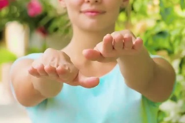 Những trò đùa hài hước có thể dùng để thách đố bạn bè