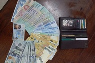 Nhận lại số tiền lớn bị đánh rơi, du khách Hàn Quốc viết thư cảm ơn công an