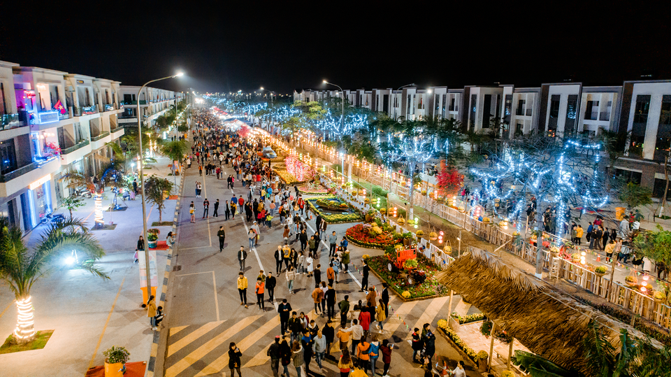 Centa City tạo “sức nóng ấn tượng” ngay trong ngày đầu giữ chỗ - 3 Centa City tạo “sức nóng ấn tượng” ngay trong ngày đầu giữ chỗ - 3