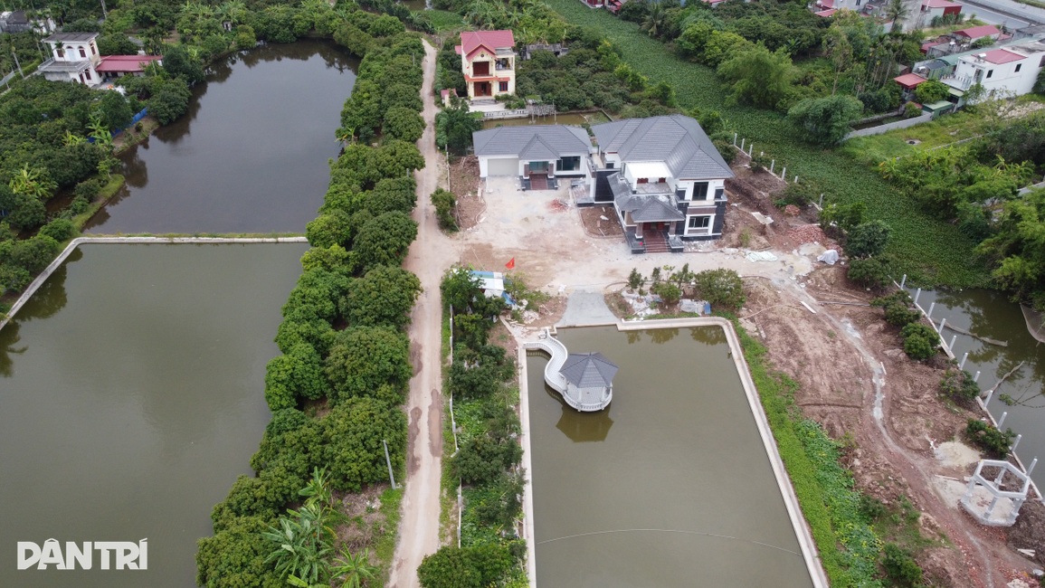 Biệt thự, quán karaoke mọc trên đất nông nghiệp ở Hải Phòng - 3 Biệt thự, quán karaoke mọc trên đất nông nghiệp ở Hải Phòng - 3