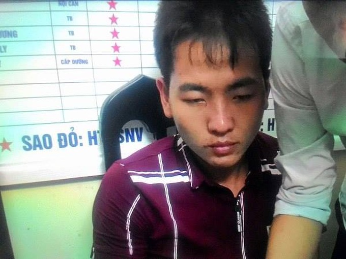 Mật phục bắt giữ đối tượng vận chuyển 20 bánh heroin tại bến xe Mỹ Đình