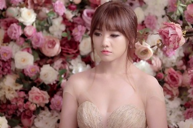 Hari Won tung ảnh cô dâu giữa tin đồn đám cưới