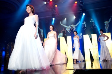 Người đẹp Việt cùng khoe sắc trong đêm hội ngộ