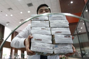 Nợ công cao, chi trả nợ tăng nhanh hơn tăng trưởng kinh tế: Bộ Tài chính nói gì?