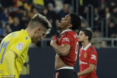 Man Utd bất ngờ thua đậm đội bóng cầm đèn đỏ ở La Liga