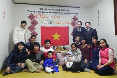 Sinh viên Việt Nam tại Hàn Quốc đón Tết Tân Mão