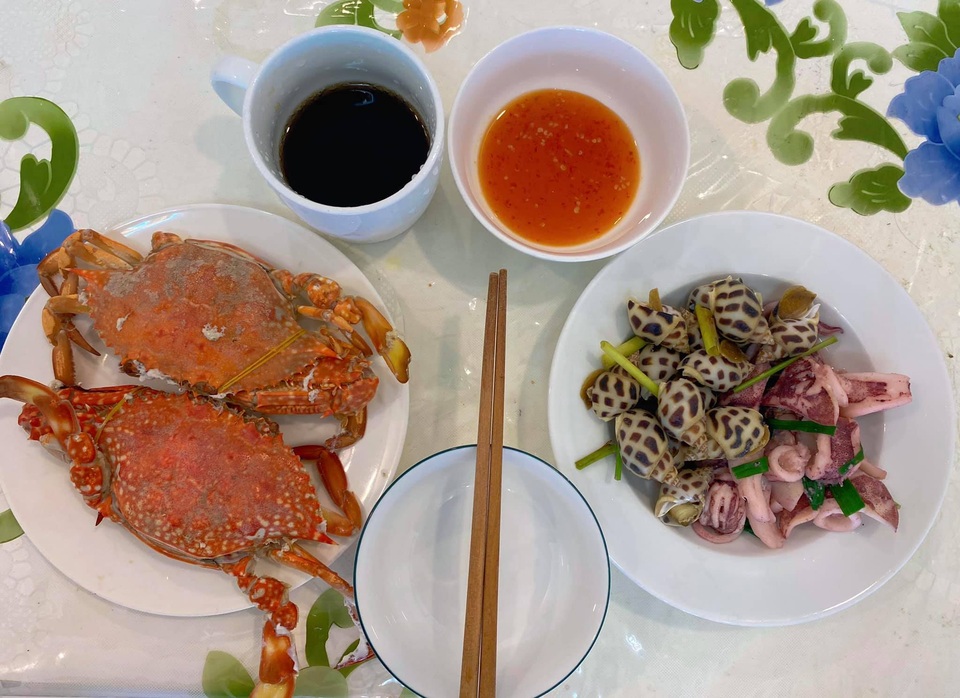 Con gái Mai Phương tự chọn bánh kem cho sinh nhật tưởng nhớ mẹ - 7 Con gái Mai Phương tự chọn bánh kem cho sinh nhật tưởng nhớ mẹ - 7