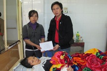 Bạn đọc Dân trí ủng hộ các nạn nhân trong vụ sập Lèn Cờ