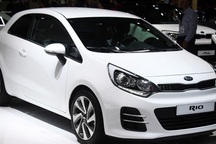 Xe KIA giảm giá gần trăm triệu đồng