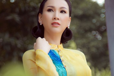 Hoa hậu Paris Vũ diện áo dài nổi bật tại sự kiện ở Hà Nội