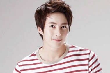 Sốc: Một thành viên của nhóm SS501 bị tố xâm hại tình dục