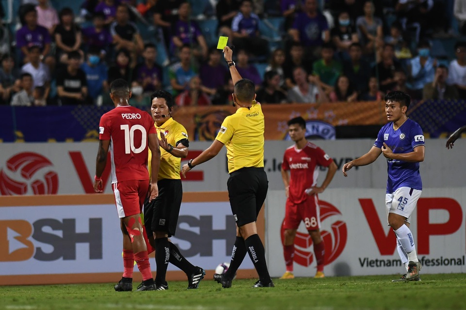 CLB Hà Nội 0-1 CLB Viettel: Trọng Hoàng ghi bàn, Quang Hải kém duyên - 17 CLB Hà Nội 0-1 CLB Viettel: Trọng Hoàng ghi bàn, Quang Hải kém duyên - 17