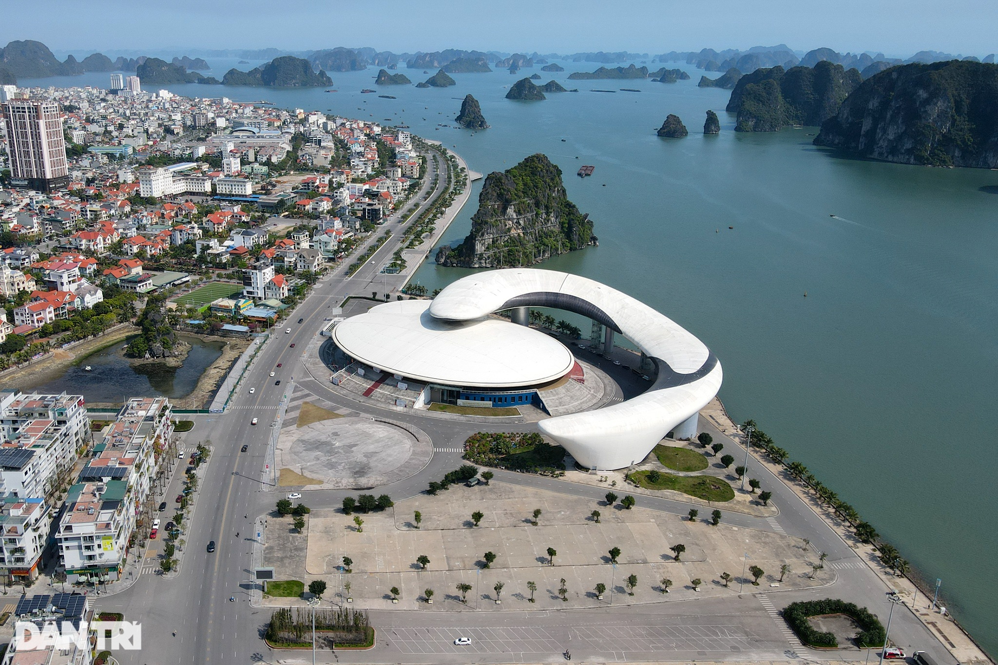 Những điểm thi đấu SEA Games 31 đẹp mãn nhãn ven Vịnh Hạ Long - 1 Những điểm thi đấu SEA Games 31 đẹp mãn nhãn ven Vịnh Hạ Long - 1
