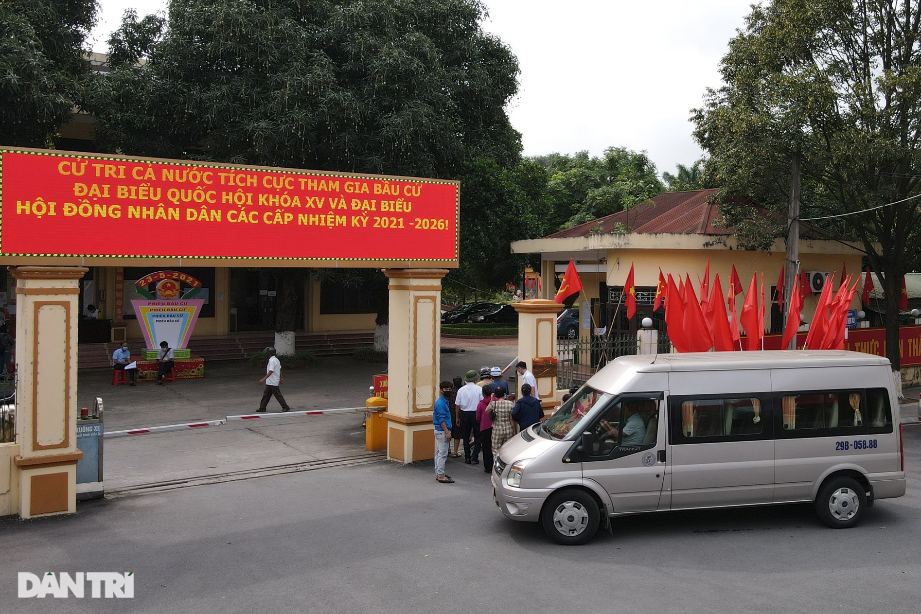 Xét nghiệm Covid-19 cho 4.000 cán bộ phục vụ công tác bầu cử ở Bắc Ninh - 1 Xét nghiệm Covid-19 cho 4.000 cán bộ phục vụ công tác bầu cử ở Bắc Ninh - 1