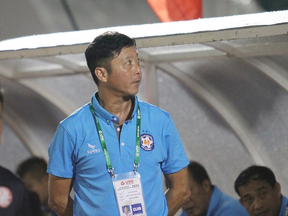 HLV Kiatisuk đối đầu với thế hệ vàng bóng đá Việt Nam tại V-League - 2 HLV Kiatisuk đối đầu với thế hệ vàng bóng đá Việt Nam tại V-League - 2