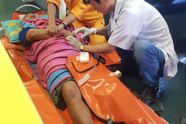 Xuyên đêm cấp cứu thuyền viên bị tai biến mạch máu não trên vùng biển Hoàng Sa