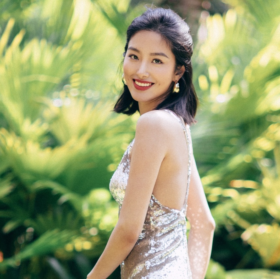 Nhan sắc mỹ nhân cặp kè với cha nuôi siêu giàu của Lưu Diệc Phi - 12 Nhan sắc mỹ nhân cặp kè với cha nuôi siêu giàu của Lưu Diệc Phi - 12