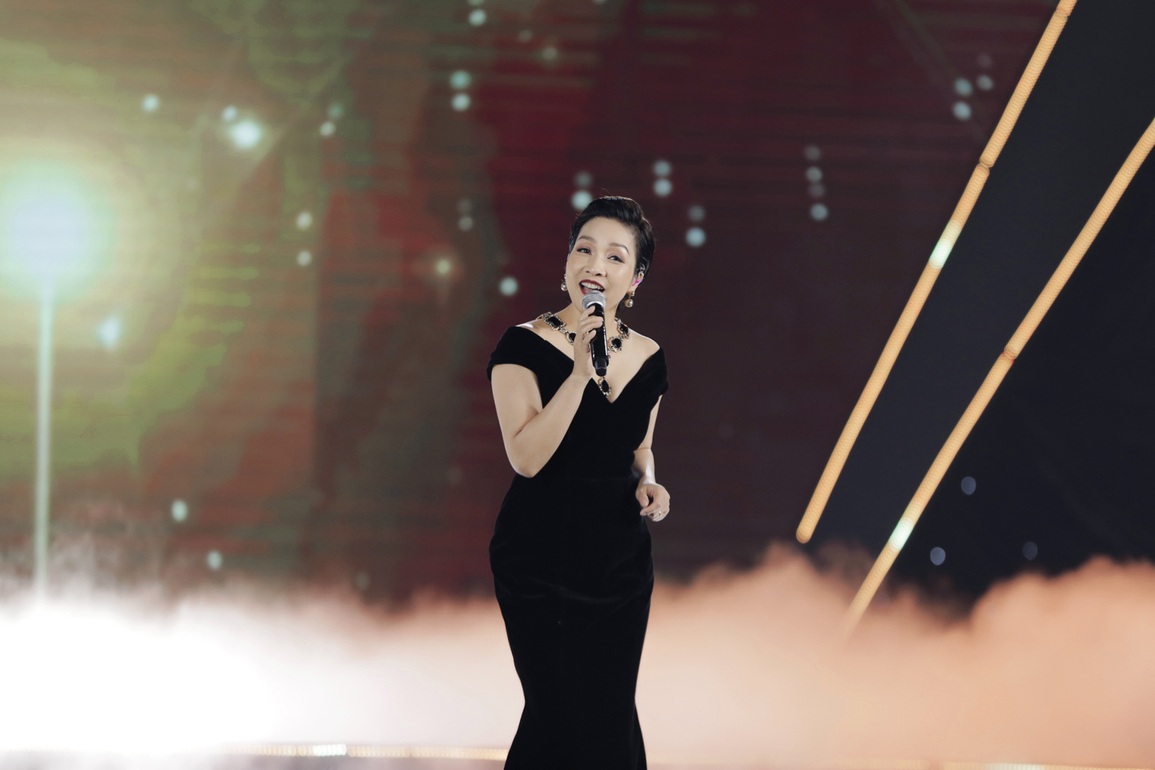 Học trò Hương Giang trở thành Quán quân Quý ông Hoàn mỹ - 4 Học trò Hương Giang trở thành Quán quân Quý ông Hoàn mỹ - 4