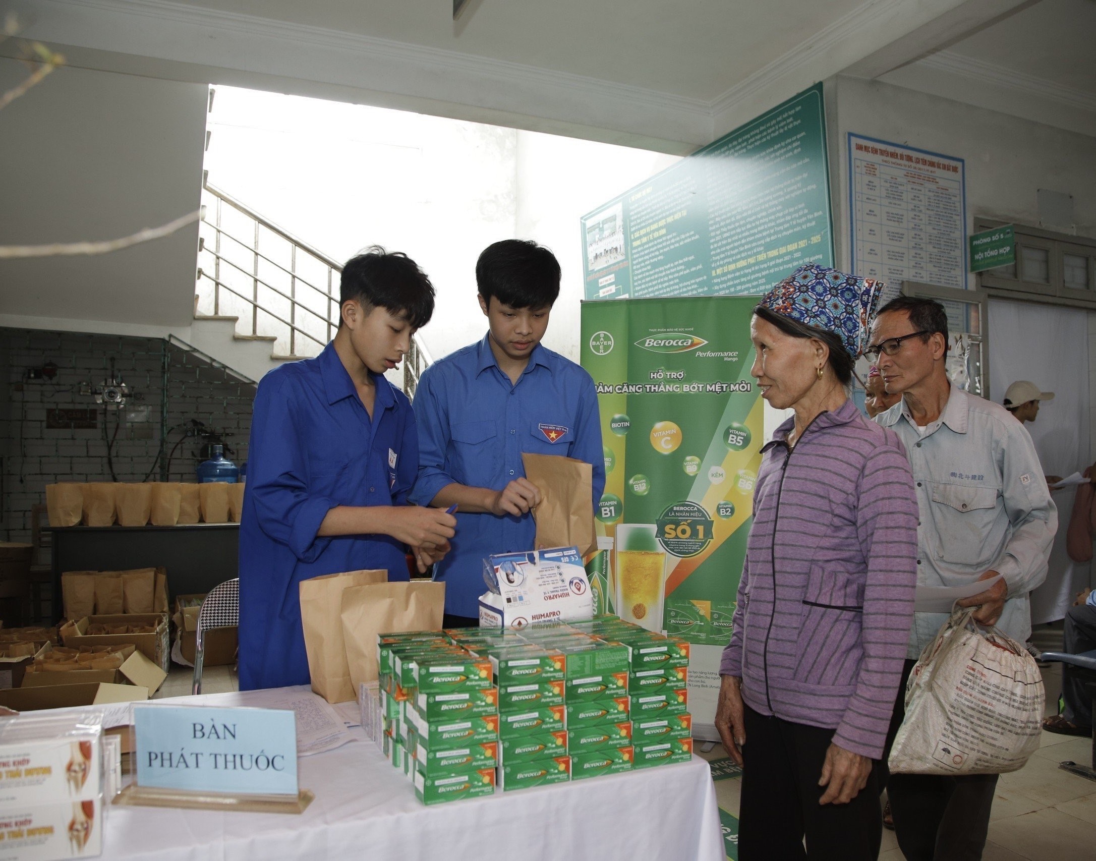 Bayer អមដំណើរសមាគមគ្រូពេទ្យវ័យក្មេងវៀតណាម ដើម្បីលើកកម្ពស់សុខភាពសហគមន៍ - ២ Bayer đồng hành cùng Hội Thầy thuốc trẻ Việt Nam nâng cao sức khỏe cộng đồng - 2