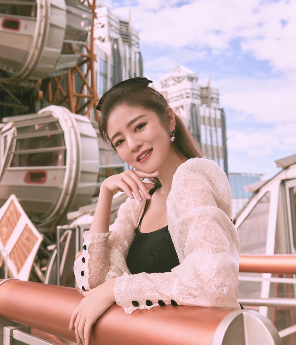 Chồng của Bạch Cốt Tinh An Dĩ Hiên lĩnh án 14 năm tù - 2 Chồng của Bạch Cốt Tinh An Dĩ Hiên lĩnh án 14 năm tù - 2