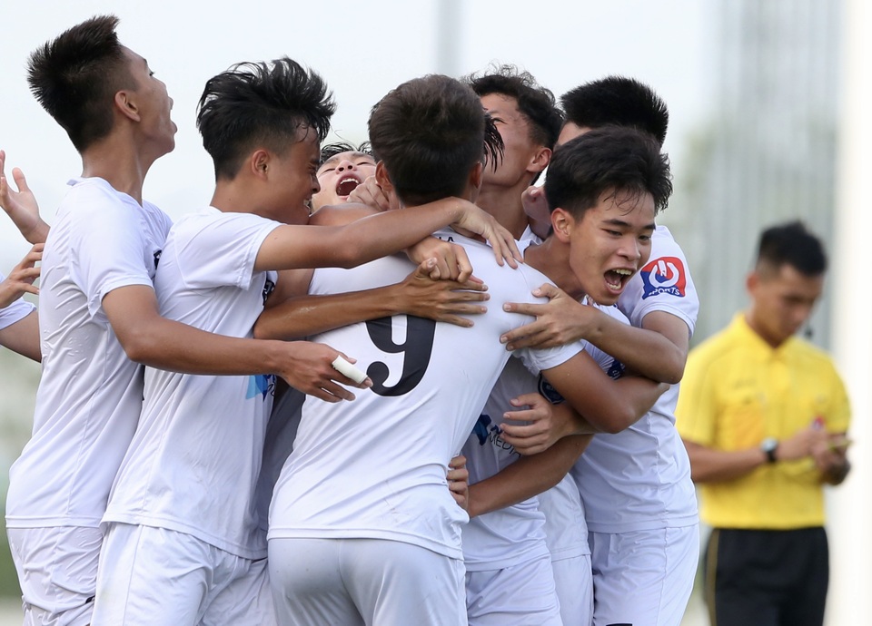 Các cầu thủ U17 sớm được mến mộ - 1 Các cầu thủ U17 sớm được mến mộ - 1
