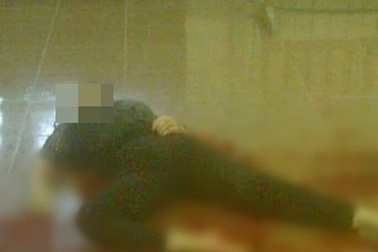 Làm thủ tục ly hôn, chồng đâm vợ tử vong ngay tại tòa