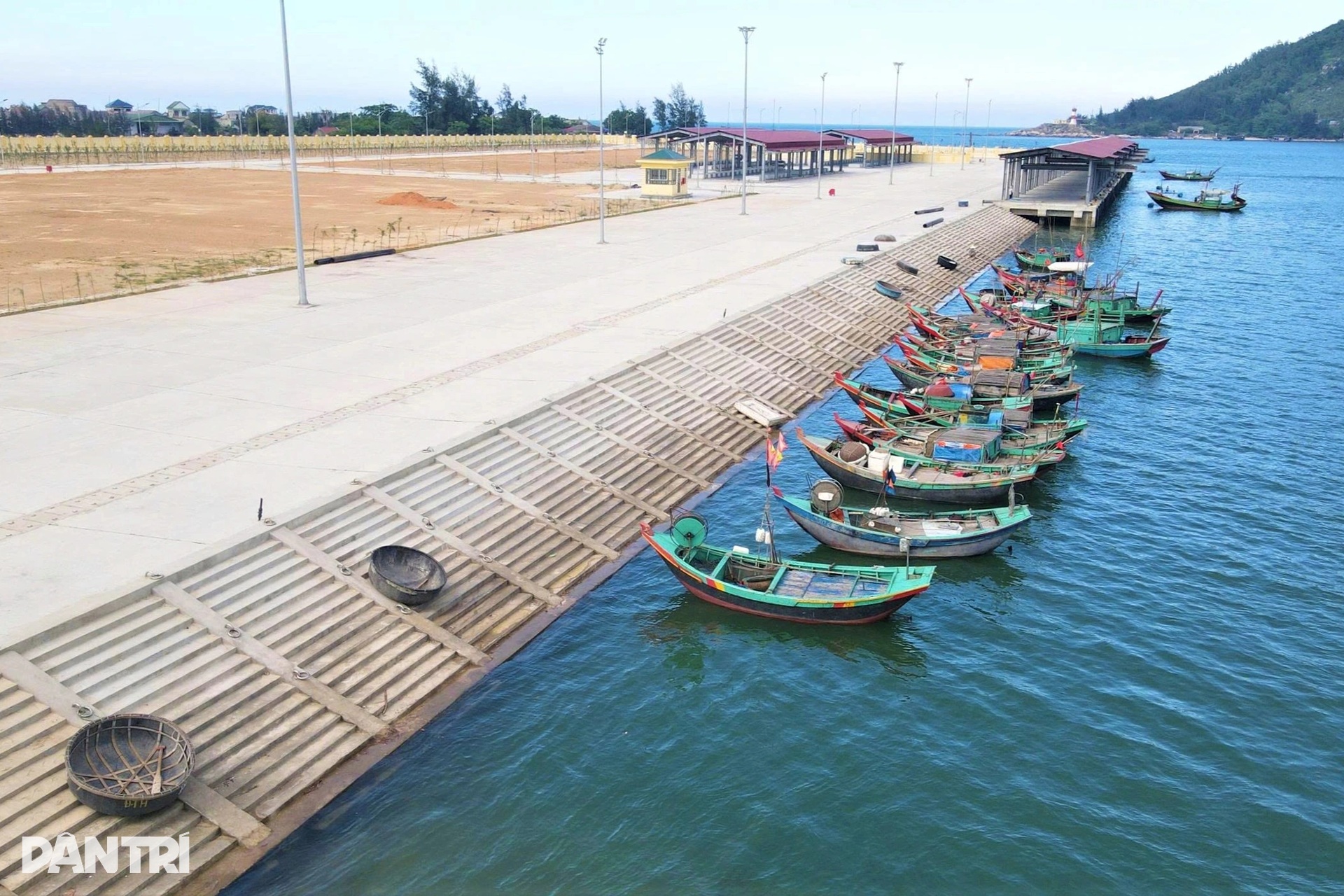 Ngắm cảng cá hiện đại bậc nhất miền Trung - 4 Ngắm cảng cá hiện đại bậc nhất miền Trung - 4