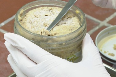 Vụ 7 người ngộ độc: Lấy 16 mẫu chả và pate chay kiểm nghiệm