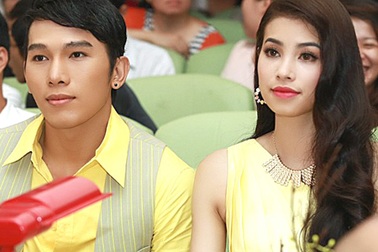 Ngọc Tình, Phạm Hương cảm phục tài năng sinh viên VN