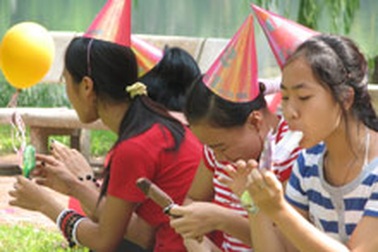 Ăn kem “sành điệu”