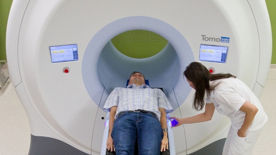 Đột phá y khoa: Điều trị toàn bộ đợt xạ trị ung thư chỉ chưa đầy 1 giây - 1 Đột phá y khoa: Điều trị toàn bộ đợt xạ trị ung thư chỉ chưa đầy 1 giây - 1