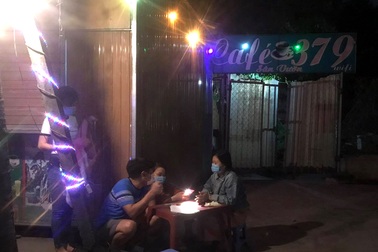 Người đàn ông tử vong trong quán cà phê chòi ở Bình Dương