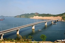 Quảng Ninh muốn Trưởng đặc khu kinh tế Vân Đồn được tự quyết cho thuê đất