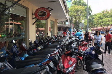 TPHCM: Vỉa hè dưới 1,5m chỉ dành cho người đi bộ