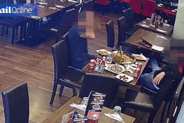 Thực khách cố ý thả tóc vào món ăn hòng quỵt tiền nhà hàng