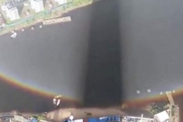 Quay được cảnh cầu vồng hình tròn cực hiếm thấy