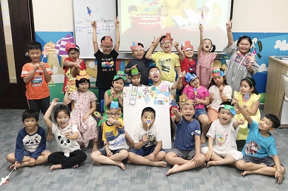 Khởi động mùa hè siêu trải nghiệm, rực rỡ sắc màu tại VUS - 1 Khởi động mùa hè siêu trải nghiệm, rực rỡ sắc màu tại VUS - 1