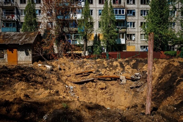 Bakhmut từ "thành phố hoa hồng" đến "địa ngục trần gian"