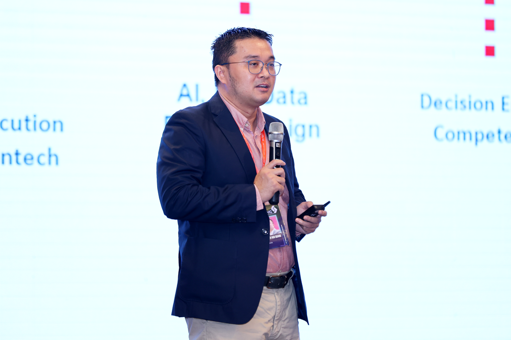 Fintech là đối thủ cạnh tranh hay cánh tay nối dài của ngành ngân hàng? - 2 Fintech là đối thủ cạnh tranh hay cánh tay nối dài của ngành ngân hàng? - 2