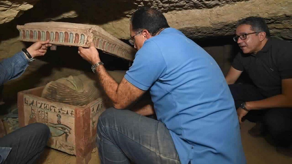 Phát hiện hàng loạt quan tài cổ đại mới ở Ai Cập - 1 Phát hiện hàng loạt quan tài cổ đại mới ở Ai Cập - 1