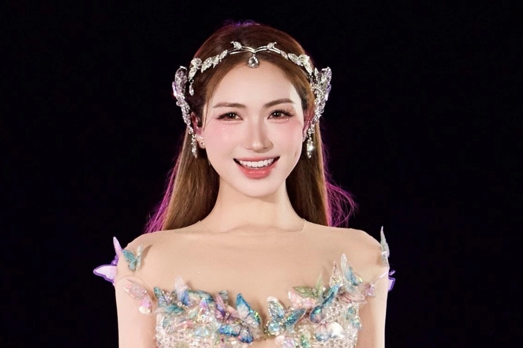 Hòa Minzy, Hà Myo hòa giọng trong concert Thanh xuân - 1