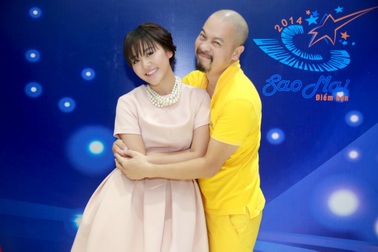 Đức Hùng trẻ trung với tông màu nắng