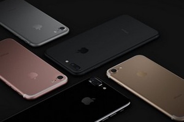 Đọ cấu hình bộ đôi iPhone 7 với loạt smartphone Android cao cấp
