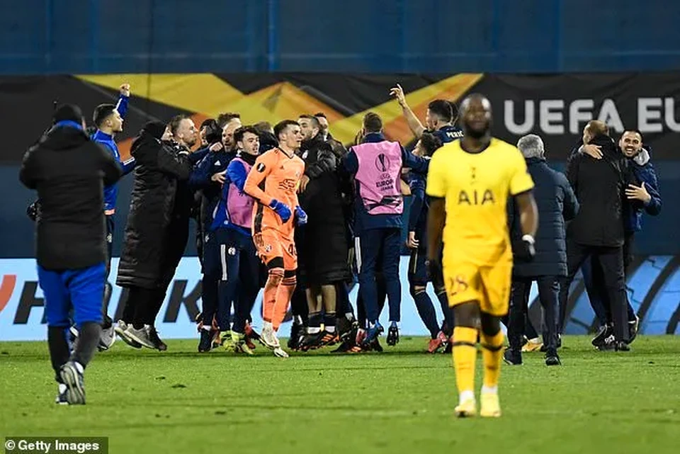 Lý do Tottenham thua thảm, bị loại cực sốc ở Europa League - 1 Lý do Tottenham thua thảm, bị loại cực sốc ở Europa League - 1